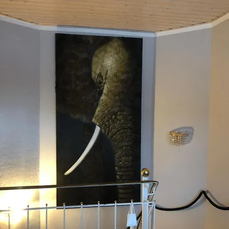 Luxurioeses Haus In アパート