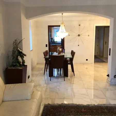 아파트 Luxurioeses Haus In 뮌헨